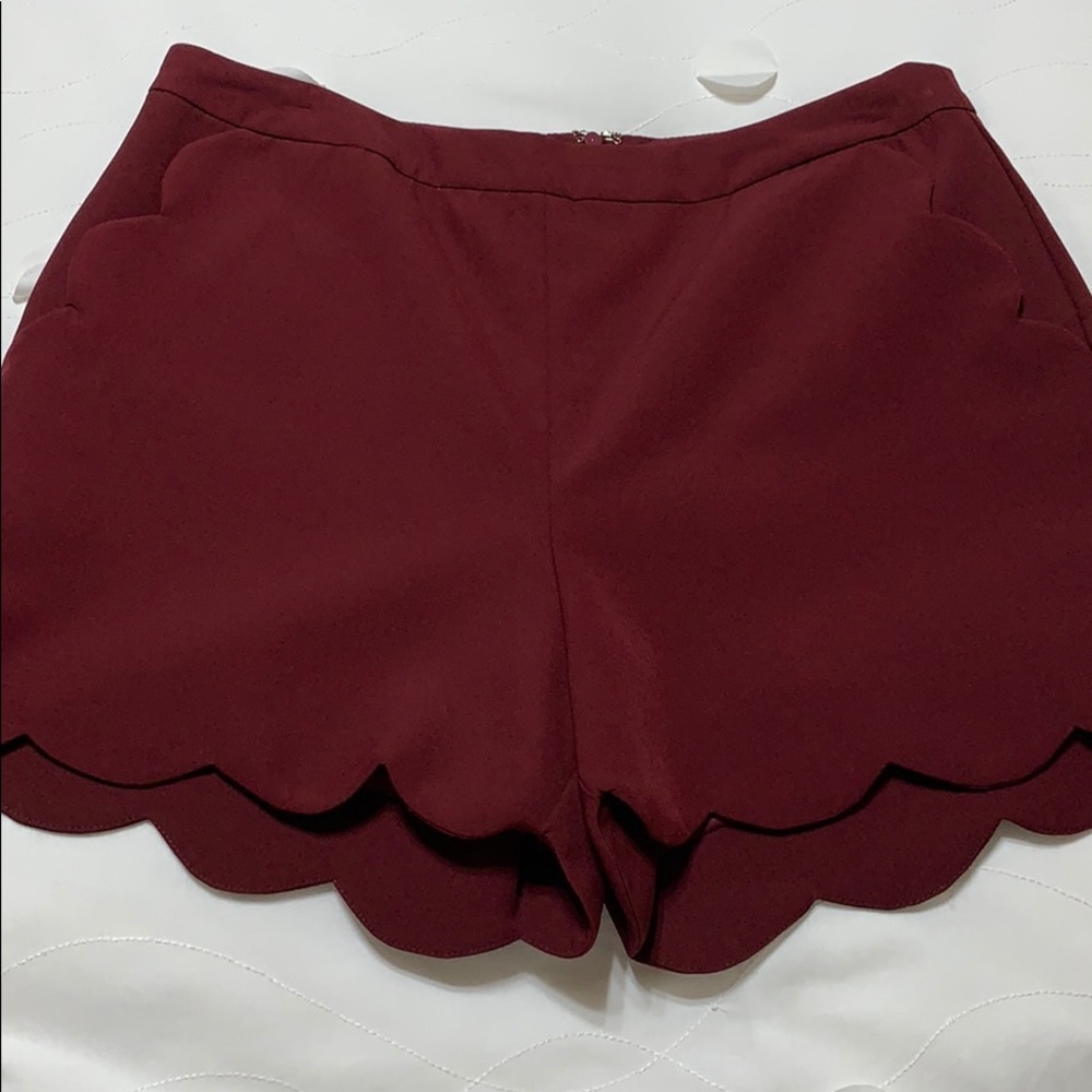 Burgundy shorts with scallop bottom